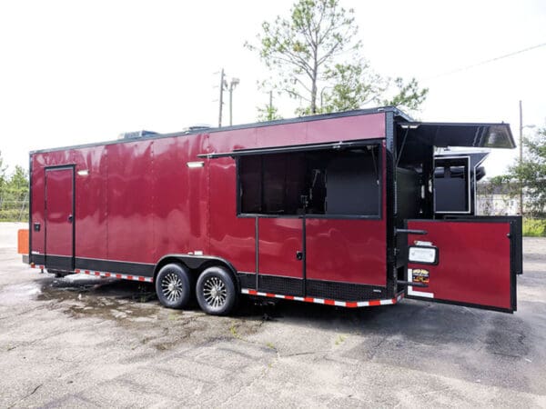 2024 Southern Dimensions 26'- Fully Loaded with Steam Tables & Smoker (SDG-339)