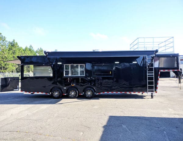 2024 Southern Dimensions 36'- Fully Loaded With Smoker Gooseneck-ELEC OLE Hickory Pit (SDG-601) - Image 5