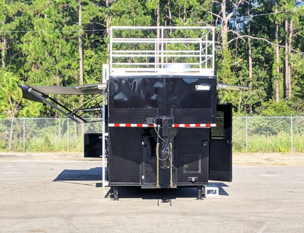 2024 Southern Dimensions 36'- Fully Loaded With Smoker Gooseneck-ELEC OLE Hickory Pit (SDG-601) - Image 4