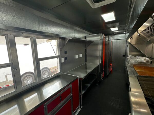 2025 SDG Concession Trailers 8.5X26 Loaded – Restaurant Equipment - Image 4