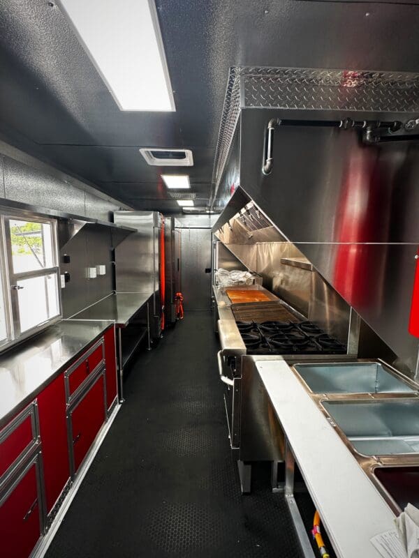 2025 SDG Concession Trailers 8.5X26 Loaded – Restaurant Equipment - Image 2